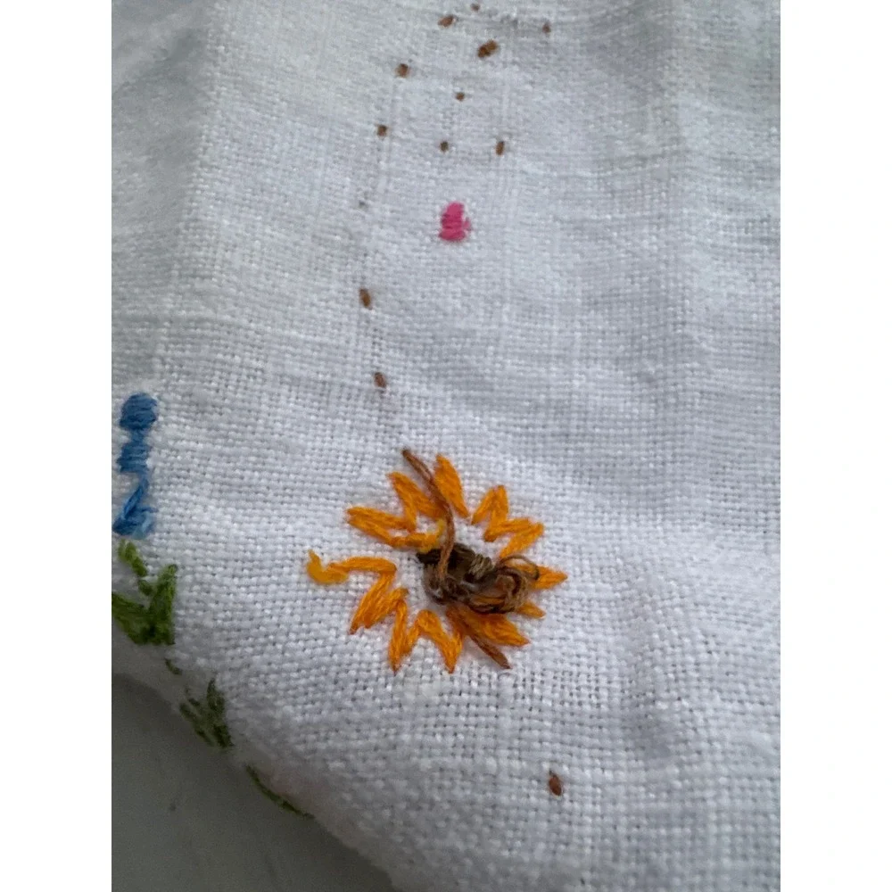 Vintage Hand Embroidered Linen Guest Towel White Floral Sunflower Rose 20x14